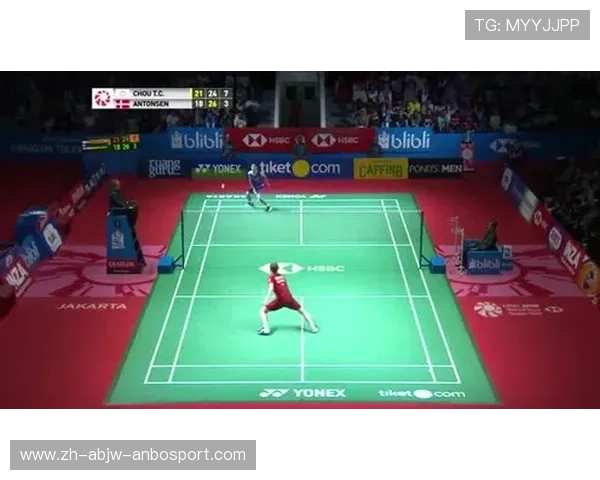 羽毛球滑板吊球视频 羽毛球滑板吊球视频